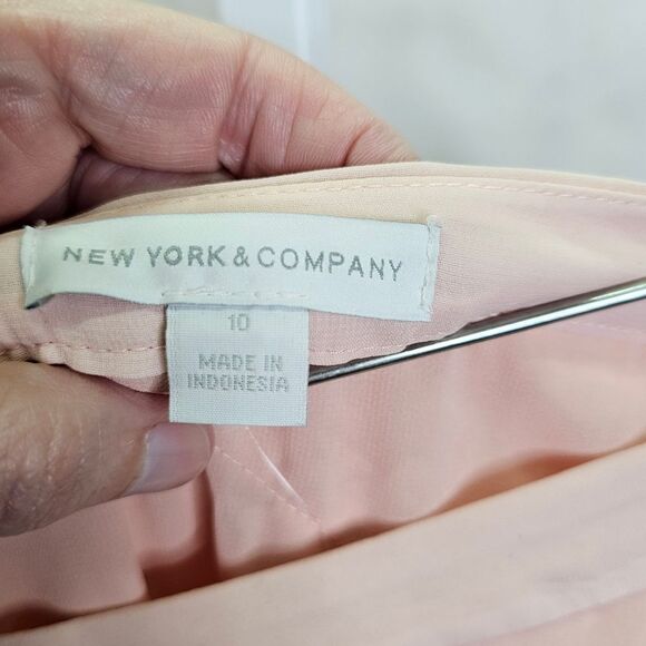 New York & Company Pink Asymmetrical Pleated Mini Skirt Size 10 - Picture 4 of 10
